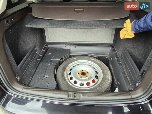 Черный Фольксваген Пассат, объемом двигателя 1.97 л и пробегом 302 тыс. км за 11599 $, фото 21 на Automoto.ua