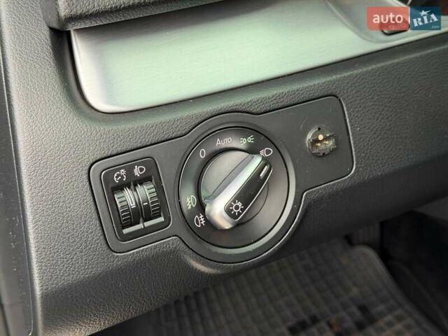 Чорний Фольксваген Пассат, об'ємом двигуна 2 л та пробігом 283 тис. км за 11300 $, фото 36 на Automoto.ua