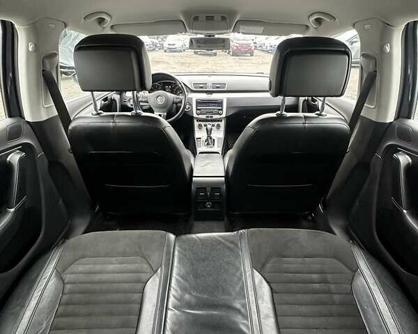 Черный Фольксваген Пассат, объемом двигателя 1.6 л и пробегом 245 тыс. км за 11999 $, фото 45 на Automoto.ua