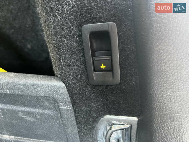 Черный Фольксваген Пассат, объемом двигателя 2 л и пробегом 315 тыс. км за 11500 $, фото 21 на Automoto.ua