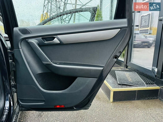 Чорний Фольксваген Пассат, об'ємом двигуна 2 л та пробігом 190 тис. км за 11500 $, фото 22 на Automoto.ua