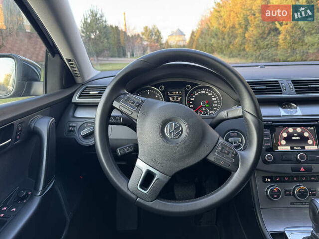 Чорний Фольксваген Пассат, об'ємом двигуна 2 л та пробігом 244 тис. км за 12750 $, фото 35 на Automoto.ua