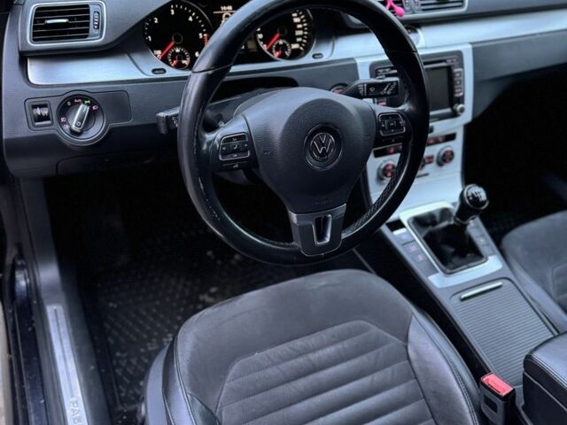 Чорний Фольксваген Пассат, об'ємом двигуна 1.6 л та пробігом 280 тис. км за 5200 $, фото 13 на Automoto.ua