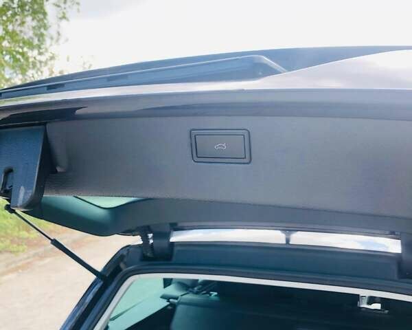 Черный Фольксваген Пассат, объемом двигателя 1.97 л и пробегом 259 тыс. км за 11400 $, фото 9 на Automoto.ua