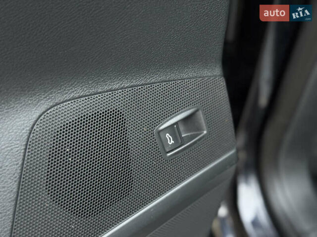 Чорний Фольксваген Пассат, об'ємом двигуна 2 л та пробігом 249 тис. км за 13200 $, фото 39 на Automoto.ua