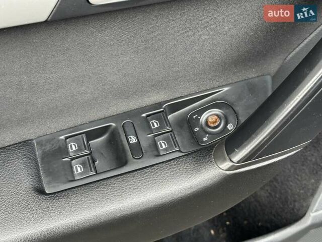 Черный Фольксваген Пассат, объемом двигателя 2 л и пробегом 336 тыс. км за 9990 $, фото 18 на Automoto.ua