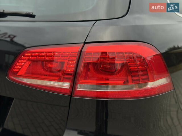 Чорний Фольксваген Пассат, об'ємом двигуна 2 л та пробігом 249 тис. км за 13200 $, фото 19 на Automoto.ua