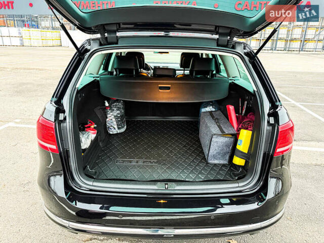 Черный Фольксваген Пассат, объемом двигателя 1.97 л и пробегом 276 тыс. км за 12000 $, фото 25 на Automoto.ua