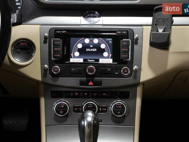 Чорний Фольксваген Пассат, об'ємом двигуна 0 л та пробігом 278 тис. км за 12500 $, фото 17 на Automoto.ua