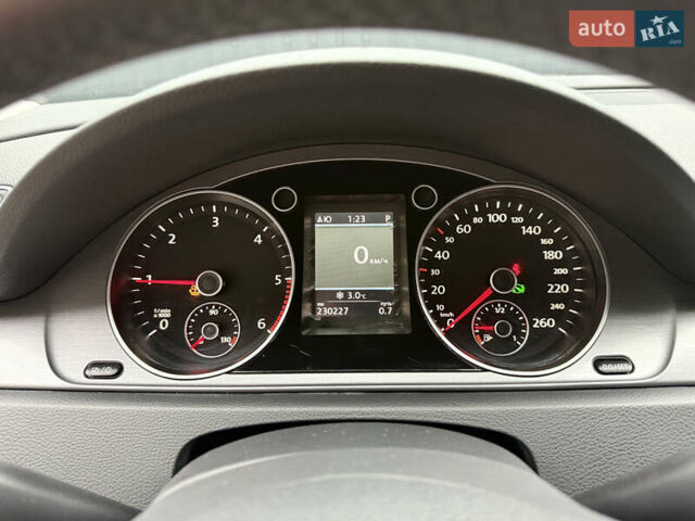 Чорний Фольксваген Пассат, об'ємом двигуна 2 л та пробігом 230 тис. км за 12300 $, фото 28 на Automoto.ua