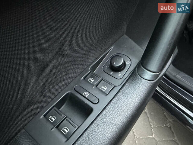 Черный Фольксваген Пассат, объемом двигателя 1.97 л и пробегом 224 тыс. км за 11999 $, фото 35 на Automoto.ua