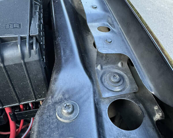 Чорний Фольксваген Пассат, об'ємом двигуна 2 л та пробігом 244 тис. км за 12550 $, фото 85 на Automoto.ua