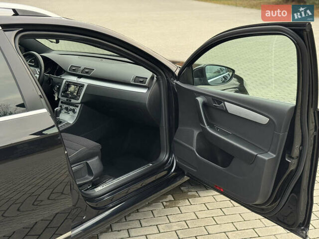 Чорний Фольксваген Пассат, об'ємом двигуна 2 л та пробігом 249 тис. км за 13200 $, фото 60 на Automoto.ua