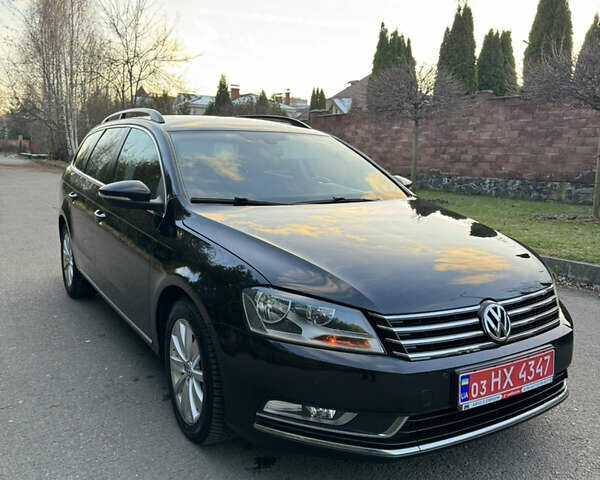 Чорний Фольксваген Пассат, об'ємом двигуна 2 л та пробігом 244 тис. км за 12550 $, фото 5 на Automoto.ua