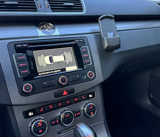 Чорний Фольксваген Пассат, об'ємом двигуна 2 л та пробігом 244 тис. км за 12750 $, фото 48 на Automoto.ua