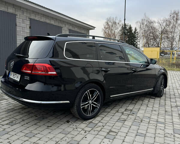 Черный Фольксваген Пассат, объемом двигателя 1.97 л и пробегом 300 тыс. км за 11800 $, фото 5 на Automoto.ua