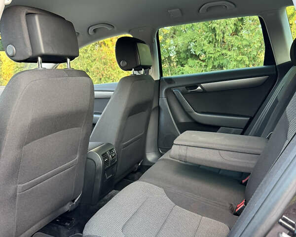 Чорний Фольксваген Пассат, об'ємом двигуна 2 л та пробігом 244 тис. км за 12550 $, фото 58 на Automoto.ua