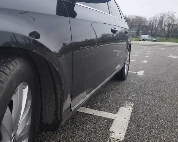 Черный Фольксваген Пассат, объемом двигателя 2 л и пробегом 221 тыс. км за 15850 $, фото 7 на Automoto.ua