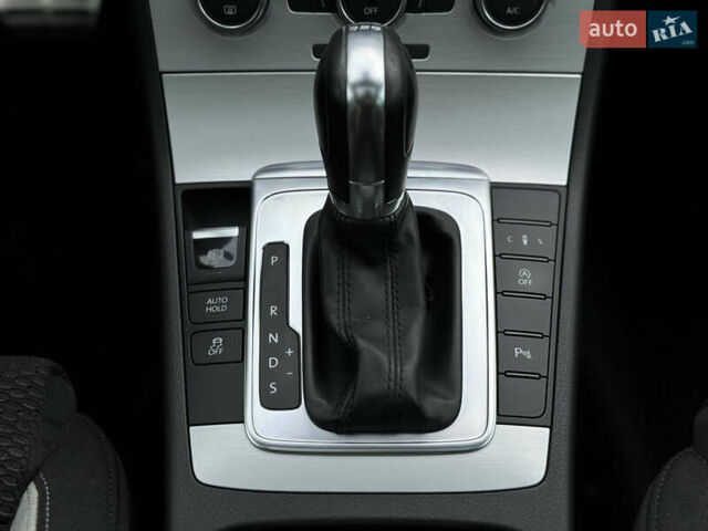 Чорний Фольксваген Пассат, об'ємом двигуна 2 л та пробігом 249 тис. км за 13200 $, фото 54 на Automoto.ua