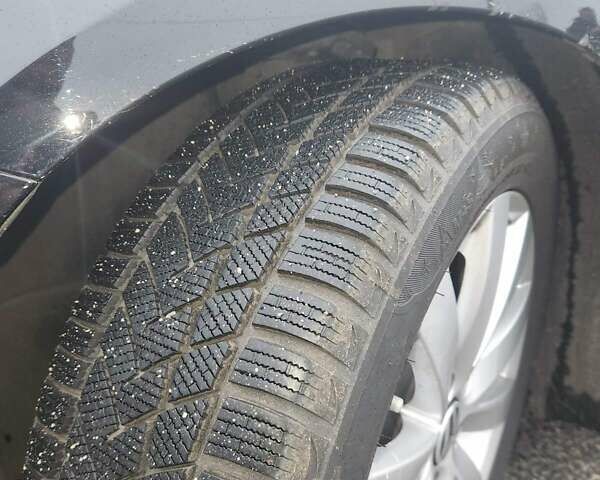 Черный Фольксваген Пассат, объемом двигателя 2 л и пробегом 221 тыс. км за 15850 $, фото 49 на Automoto.ua