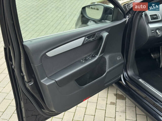 Чорний Фольксваген Пассат, об'ємом двигуна 2 л та пробігом 249 тис. км за 13200 $, фото 38 на Automoto.ua