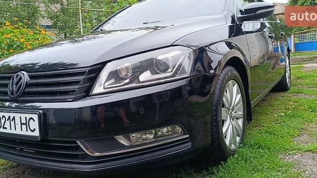 Черный Фольксваген Пассат, объемом двигателя 1.97 л и пробегом 251 тыс. км за 12999 $, фото 7 на Automoto.ua