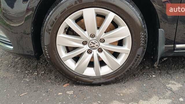 Черный Фольксваген Пассат, объемом двигателя 1.97 л и пробегом 251 тыс. км за 12999 $, фото 14 на Automoto.ua