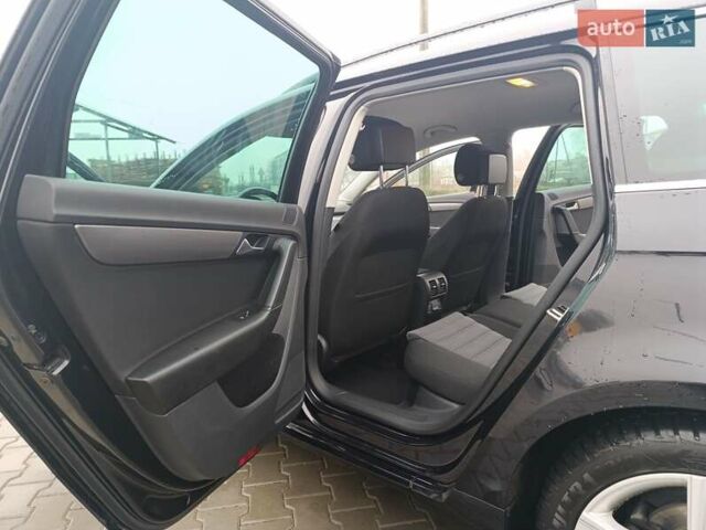 Черный Фольксваген Пассат, объемом двигателя 1.97 л и пробегом 270 тыс. км за 10700 $, фото 22 на Automoto.ua