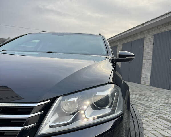 Черный Фольксваген Пассат, объемом двигателя 1.97 л и пробегом 300 тыс. км за 11800 $, фото 18 на Automoto.ua