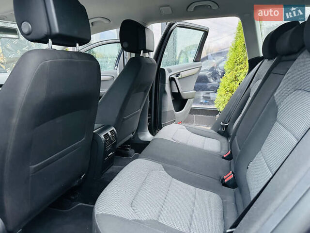 Чорний Фольксваген Пассат, об'ємом двигуна 2 л та пробігом 190 тис. км за 11500 $, фото 16 на Automoto.ua