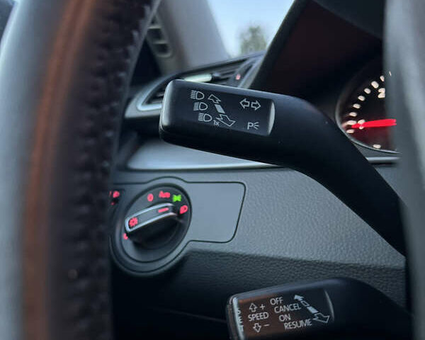 Чорний Фольксваген Пассат, об'ємом двигуна 2 л та пробігом 244 тис. км за 12750 $, фото 36 на Automoto.ua