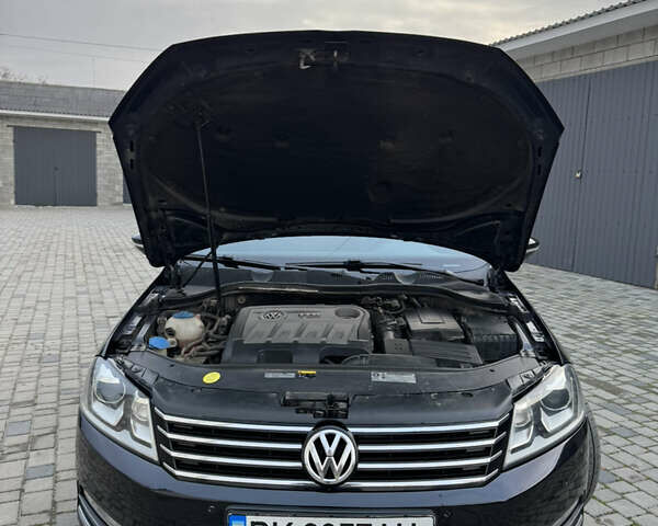 Черный Фольксваген Пассат, объемом двигателя 1.97 л и пробегом 300 тыс. км за 11800 $, фото 17 на Automoto.ua