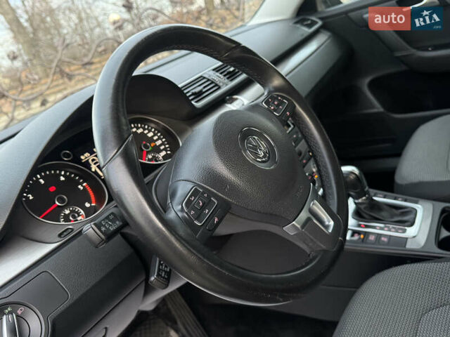 Черный Фольксваген Пассат, объемом двигателя 1.6 л и пробегом 213 тыс. км за 11900 $, фото 35 на Automoto.ua