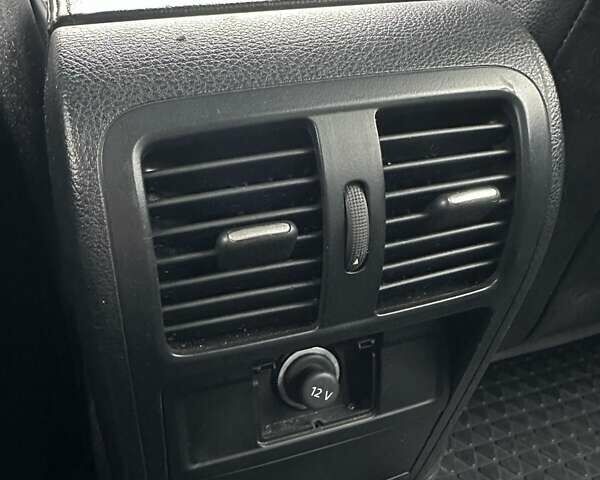 Черный Фольксваген Пассат, объемом двигателя 1.6 л и пробегом 245 тыс. км за 11999 $, фото 41 на Automoto.ua