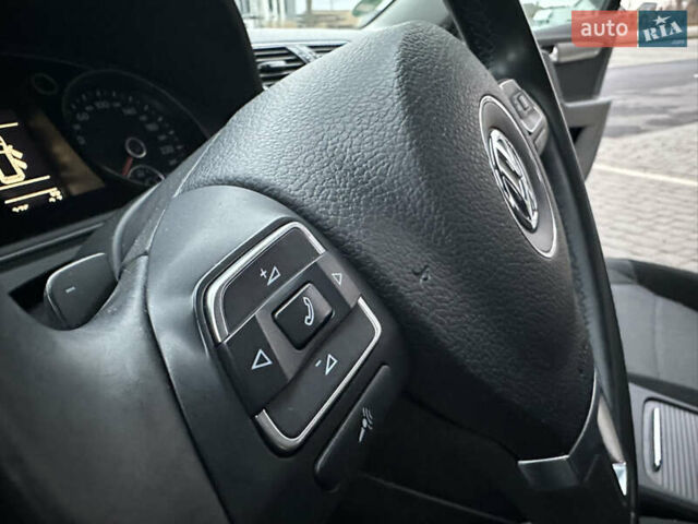 Черный Фольксваген Пассат, объемом двигателя 1.97 л и пробегом 224 тыс. км за 11999 $, фото 38 на Automoto.ua