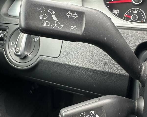 Черный Фольксваген Пассат, объемом двигателя 1.6 л и пробегом 245 тыс. км за 11999 $, фото 27 на Automoto.ua