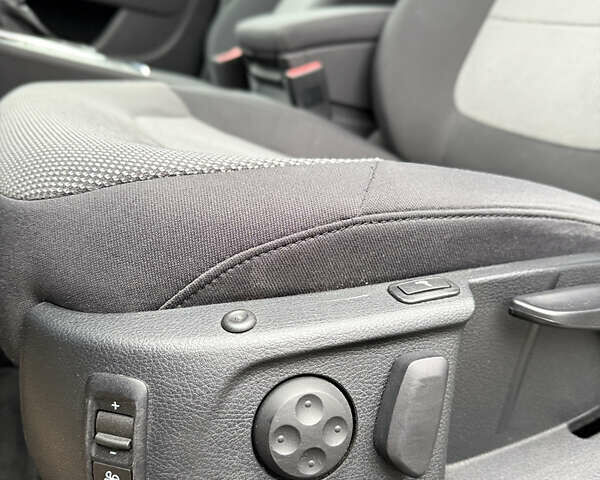 Чорний Фольксваген Пассат, об'ємом двигуна 2 л та пробігом 230 тис. км за 12300 $, фото 32 на Automoto.ua