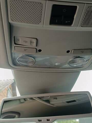 Черный Фольксваген Пассат, объемом двигателя 1.97 л и пробегом 251 тыс. км за 12999 $, фото 17 на Automoto.ua