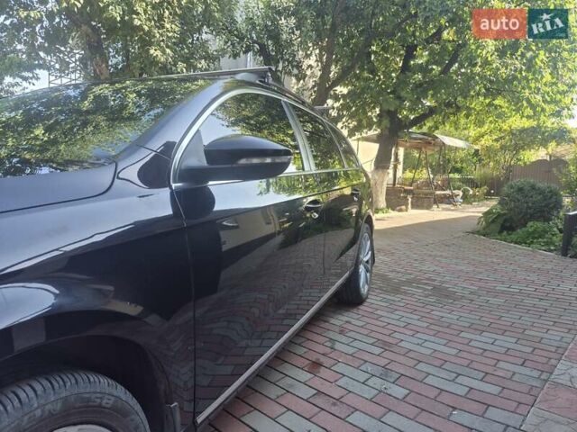 Черный Фольксваген Пассат, объемом двигателя 1.97 л и пробегом 294 тыс. км за 12000 $, фото 11 на Automoto.ua