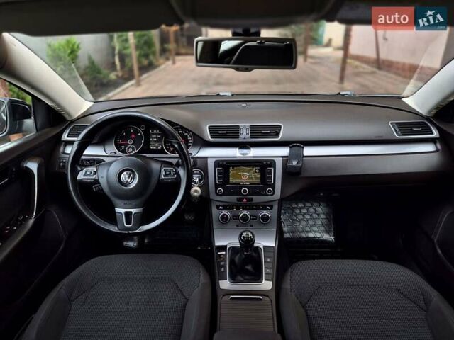 Черный Фольксваген Пассат, объемом двигателя 1.6 л и пробегом 195 тыс. км за 9700 $, фото 75 на Automoto.ua