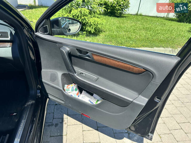 Чорний Фольксваген Пассат, об'ємом двигуна 2 л та пробігом 193 тис. км за 15299 $, фото 23 на Automoto.ua