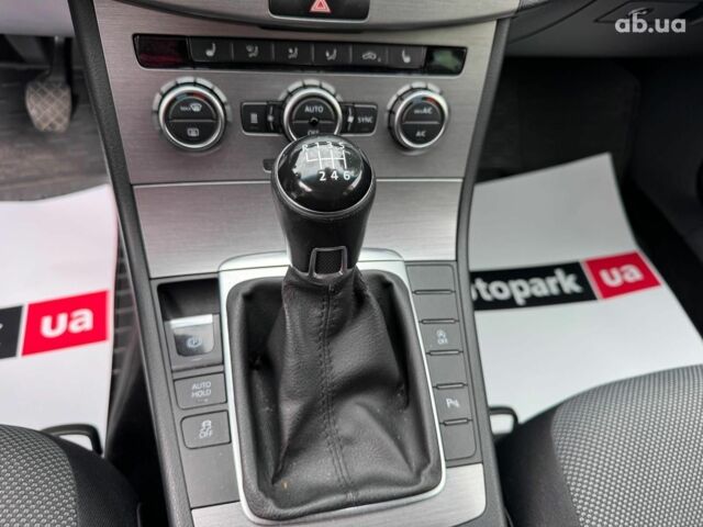 Черный Фольксваген Пассат, объемом двигателя 2 л и пробегом 226 тыс. км за 10490 $, фото 26 на Automoto.ua