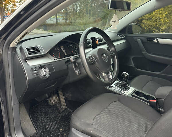 Чорний Фольксваген Пассат, об'ємом двигуна 1.97 л та пробігом 286 тис. км за 10999 $, фото 20 на Automoto.ua