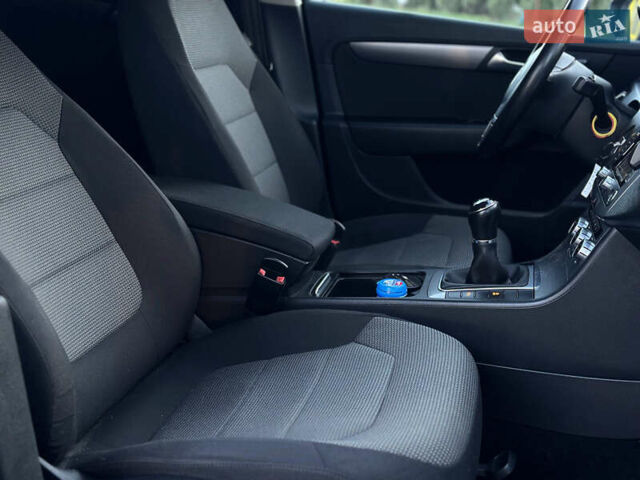 Чорний Фольксваген Пассат, об'ємом двигуна 1.97 л та пробігом 278 тис. км за 11300 $, фото 16 на Automoto.ua