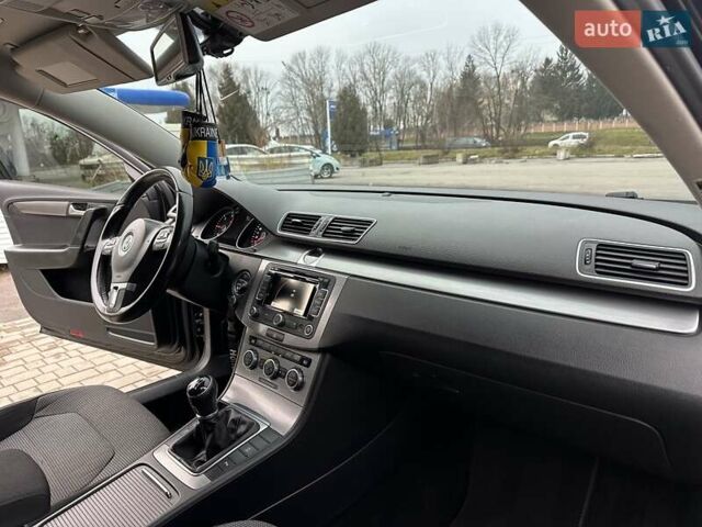 Чорний Фольксваген Пассат, об'ємом двигуна 1.97 л та пробігом 268 тис. км за 9999 $, фото 51 на Automoto.ua