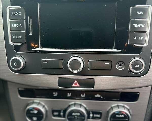 Чорний Фольксваген Пассат, об'ємом двигуна 1.97 л та пробігом 230 тис. км за 10700 $, фото 10 на Automoto.ua