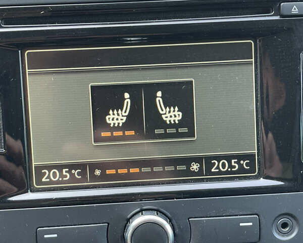 Черный Фольксваген Пассат, объемом двигателя 1.4 л и пробегом 260 тыс. км за 10900 $, фото 43 на Automoto.ua