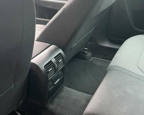 Черный Фольксваген Пассат, объемом двигателя 2 л и пробегом 280 тыс. км за 15596 $, фото 3 на Automoto.ua