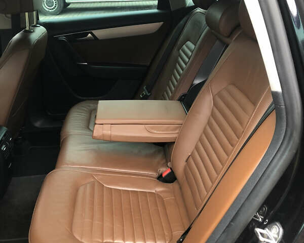 Чорний Фольксваген Пассат, об'ємом двигуна 2 л та пробігом 223 тис. км за 13990 $, фото 80 на Automoto.ua