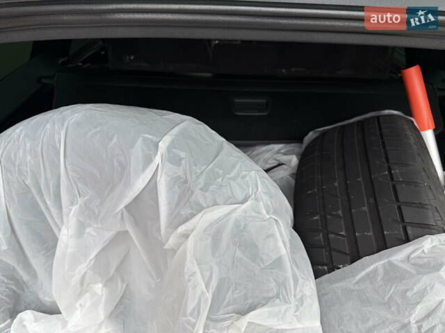 Чорний Фольксваген Пассат, об'ємом двигуна 2 л та пробігом 365 тис. км за 10999 $, фото 19 на Automoto.ua